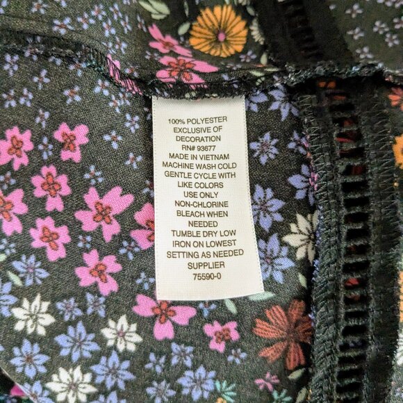 A.N.A. Women's Sleeveless Vneck Top Blouse  Size S  Multi Color Floral Print - Picture 6 of 6